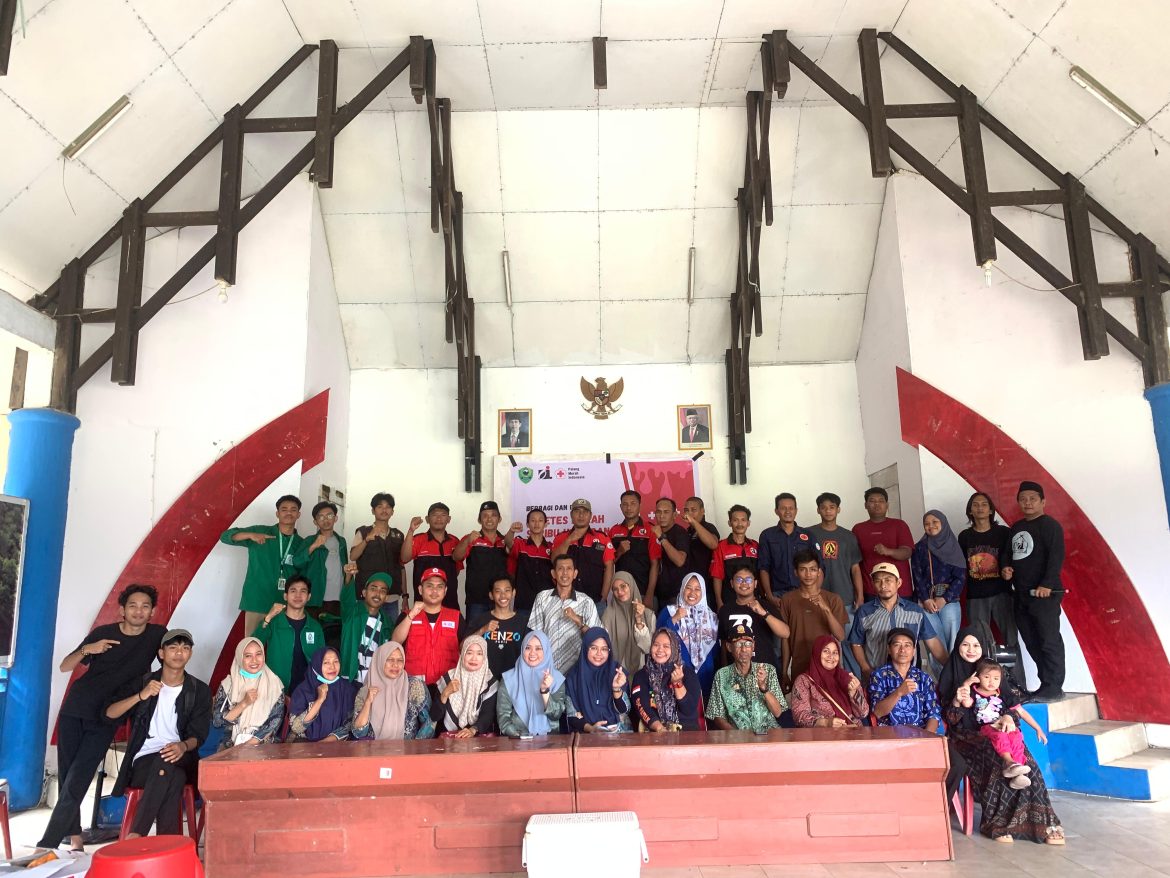 “Setetes Darah, Seribu Harapan”: Kolaborasi KKN UIN Alauddin Makassar 76 dan Kelompok Oi Desa di Barru Sukses Gelar Donor Darah