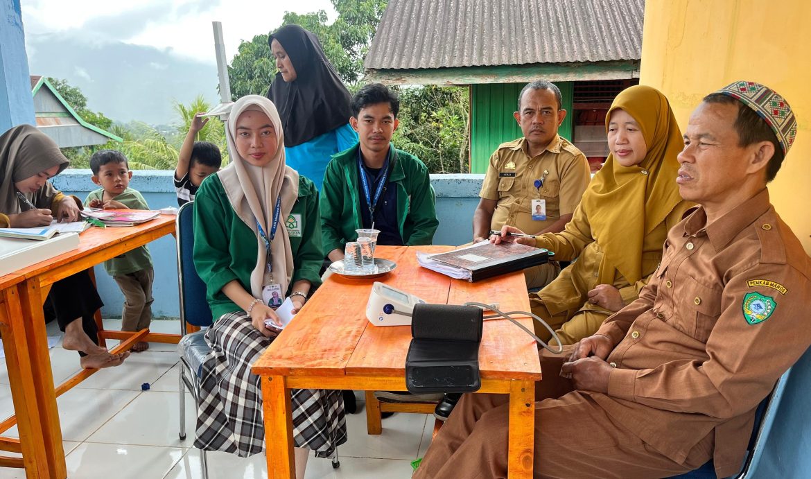 Mahasiswa Kuliah Kerja Nyata (KKN) Angkatan 76 Universitas Islam Negeri Alauddin Makassar Berpartisipasi dalam Pelaksanaan Integrasi Layanan Primer (ILP) di Desa Bentenge, Kecamatan Mallawa, Kabupaten Maros.