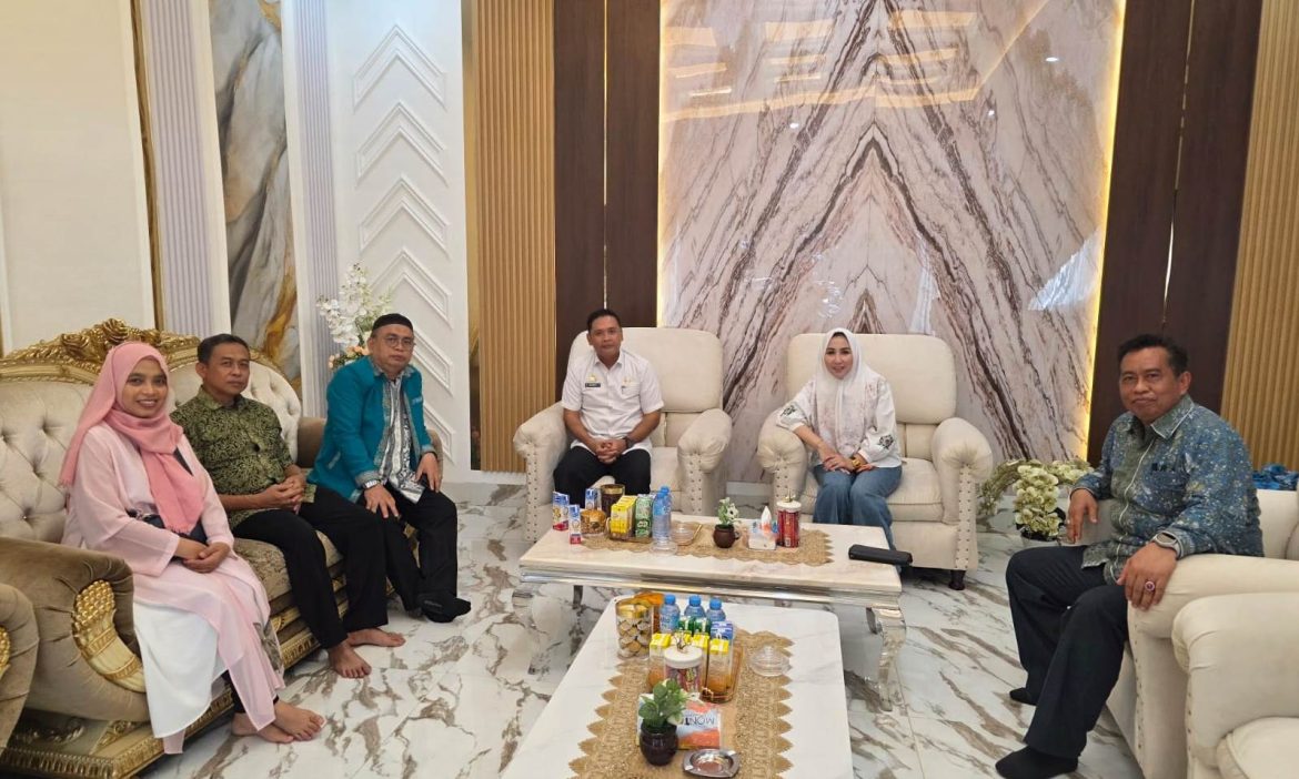 WhatsApp Image 2025-06-12 at 11.50.16 LP2M UIN Alauddin Makassar Lakukan Audiensi dengan Pemkab Takalar dan Gowa, Bahas Rekomendasi Lokasi dan Izin Pelaksanaan KKN Angkatan 77