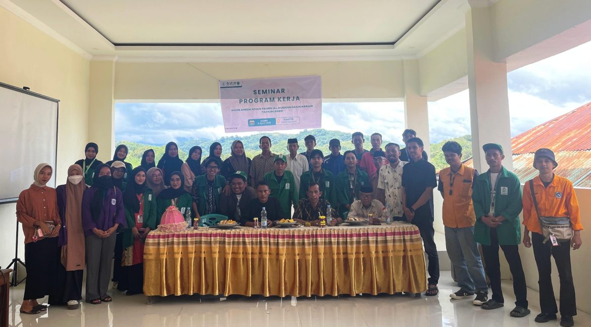 Sinergi Membangun Desa: Mahasiswa KKN UIN Alauddin Makassar Angkatan 78 Gelar Seminar Program Kerja di Desa Lipukasi